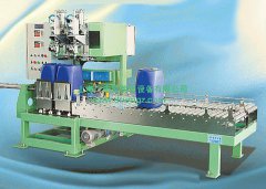 <b>5-25升尿素自動(dòng)灌裝機(jī)</b>